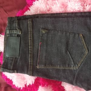 Nas top fashions jeans for Men.